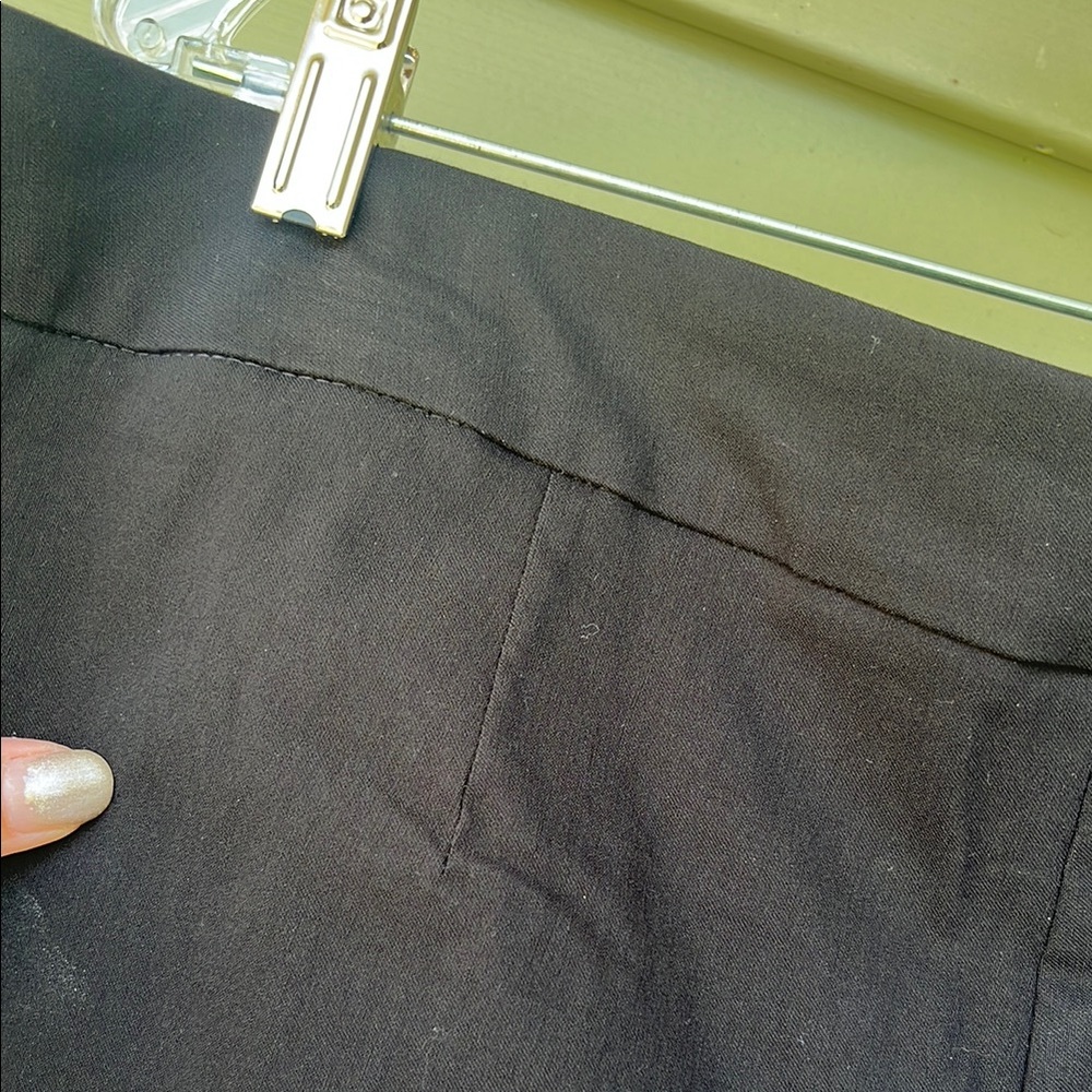 Time and Tru classic Women's Black Capris - Picture 9 of 14